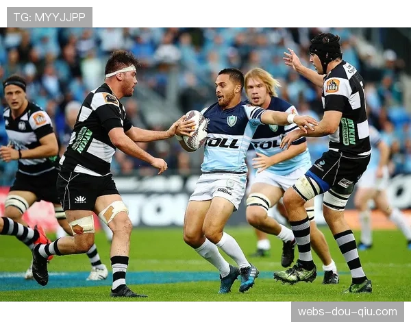 布雷斯特主帅与俱乐部就续约问题展开谈判,现有合同明夏到期